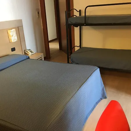 Bungalow Hotel Mongiove